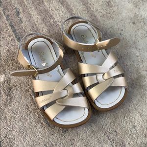 Salt water sandals gold 9